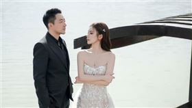 汪小菲與馬筱梅婚紗照曝光。（圖／翻攝自時尚新娘官方微博）