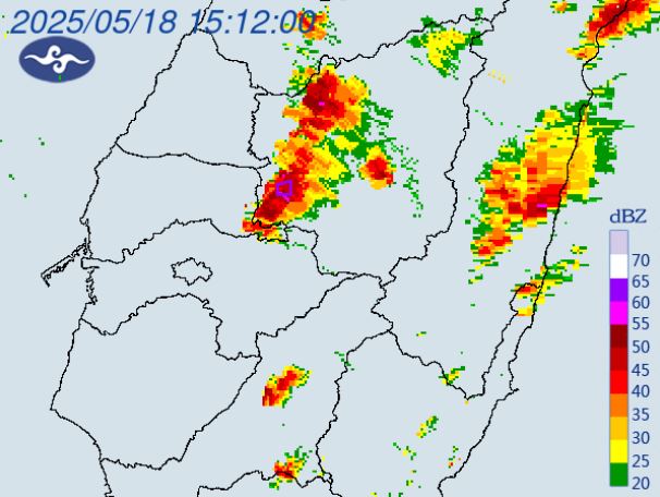 氣象署針對「南投縣」發布大雷雨即時訊息。(圖/翻攝自氣象署)