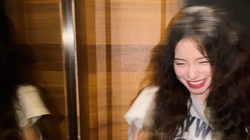 李多慧新造型曝光　遭嘲笑像「被雷擊中」