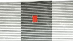 燒臘店公告休息1天，理由是老闆要去「世壯運丟飛盤」。（圖／翻攝自臉書社團「信義區三兩事」）