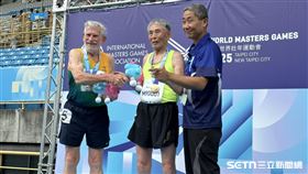 昆凌爺爺勞倫斯（左）再添一銀。（圖／記者蔡厚瑄攝影）