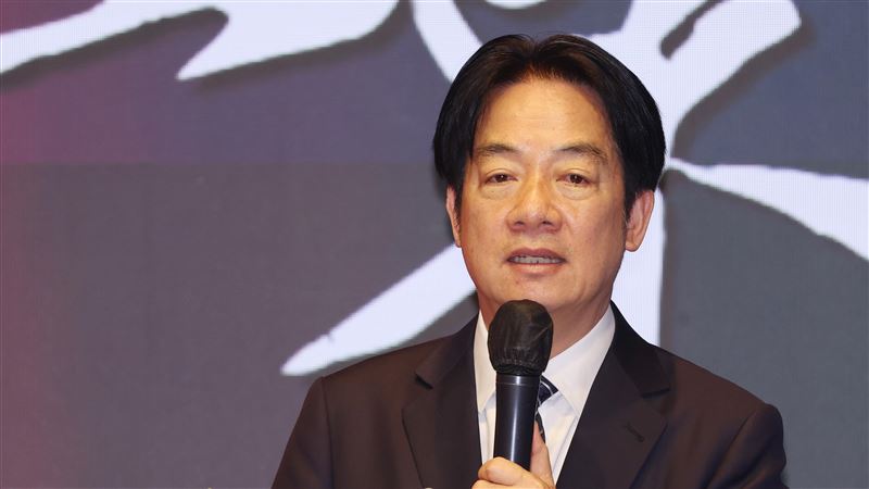 黃暐瀚看民調、點出賴總統執政一年的警訊