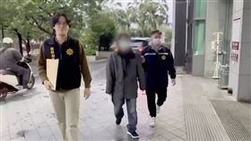 宜蘭張姓男子疑因不滿成人漫畫內容，涉嫌冒名漫畫家恐嚇日本議員被捕。（圖／翻攝畫面）