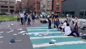 三峽,轎車,學生,車禍,國小,駕駛（圖／翻攝畫面）