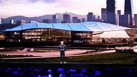 黃仁勳宣布輝達海外總部選址輝達海外總部選址備受矚目，輝達（NVIDIA）執行長黃仁勳19日宣布總部將取名為NVIDIA Constellation，意即NVIDIA星座，他說也可說是「星群」；將可望落腳台北北投士林。中央社記者翁睿坤攝  114年5月19日