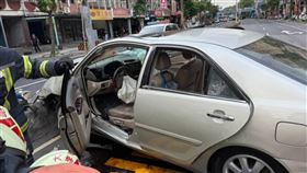 三峽,北大國小,爆衝(圖/翻攝畫面)
