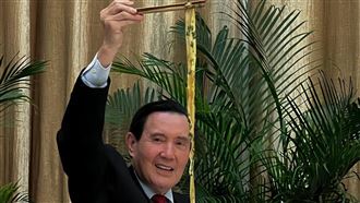 卓冠廷一圖曝亮眼成績單：狠甩馬英九時期