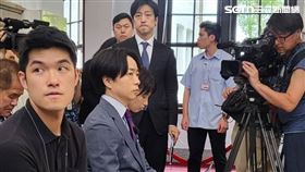 日本天團「嵐」成員櫻井翔今（20）日現身賴清德總統執政周年記者會現場。（圖／記者盧素梅攝影)　