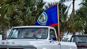 貝里斯,國旗,台灣,邦交國（圖／翻攝自pixabay）
https://pixabay.com/photos/ford-antique-truck-vehicle-3243768/