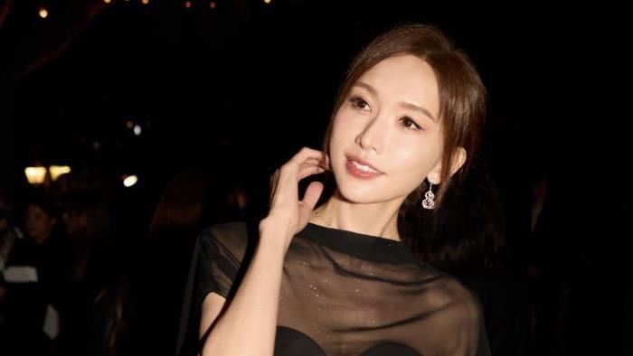 林志玲「黑紗透視裝」」50歲狀態曝網暴動