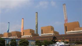 台電20日表示，台中電廠過去8年空污減幅逾7成。圖為台中電廠。（中央社檔案照片）