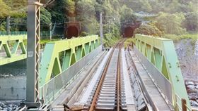 台鐵,單線,電力,東正線,北迴線,崇德,土石,花蓮,宜蘭,北迴▲圖片描述。（圖／翻攝畫面）