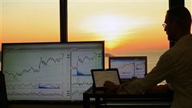 ▲美股四大指數呈現下跌走勢，日韓股開盤走勢不一。（示意圖／PIXABAY） 