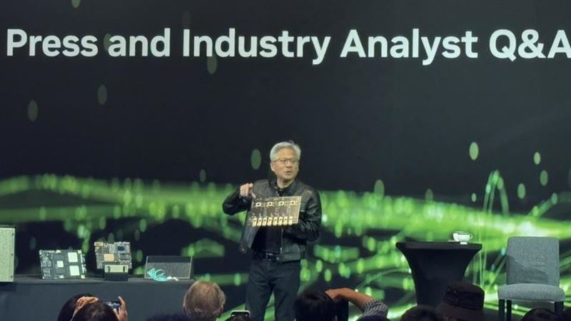 快訊／黃仁勳全球記者會　這角色上身