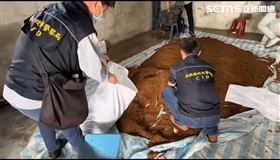 工寮竟是地下工廠　噁料製私菸攔截37萬包(圖/翻攝畫面)