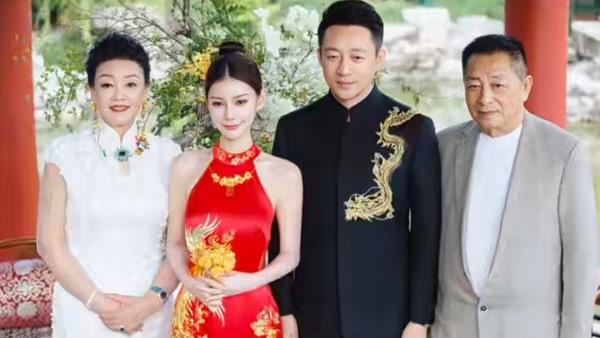 舊愛開戰汪小菲　爆婚禮廉價真相：笑死了