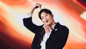 威廉涉閃兵節目喊卡。（圖／翻攝自威廉臉書）