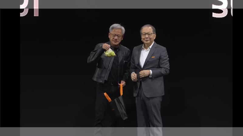 不是Fruit lady！　黃仁勳想要得不到的它