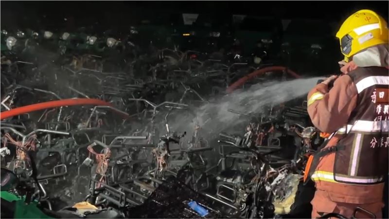 大火燒毀101輛郵務機車　郵局回應了