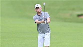 穿Polo衫、短褲　戴錫欽參與世壯運高球賽