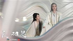 檀健次飾演的相柳戴著面具，卻讓他熱到長痱子。（圖／緯來提供）