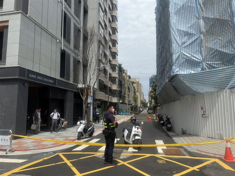 北市工地挖出迫擊砲　緊急封鎖現場（圖／翻攝畫面）