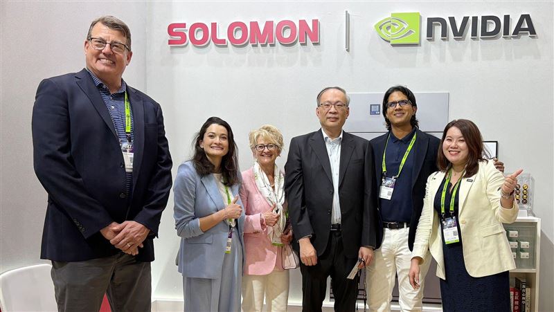 所羅門發表搶眼技術 吸引黃仁勳家族觀展