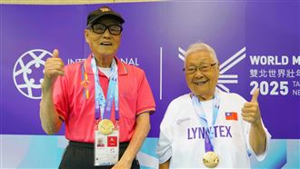 90歲林汝聰、97歲唐成瑤　世壯運游泳摘金