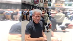  黃仁勳將於明日早上離開台灣，他很想逛夜市，但考量總是吸引大量人潮，因此夜市行可能因此取消。（圖／翻攝自Threads＠haur_hsu）