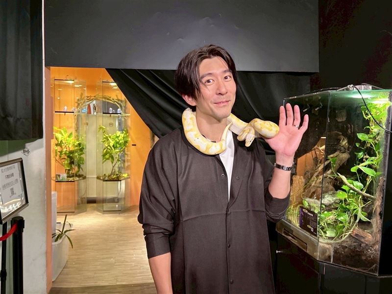 修杰楷近期推出YouTube網路頻道《修TIME》，分享他私下瘋癲、反差感的一面。（圖／翻攝自YT）