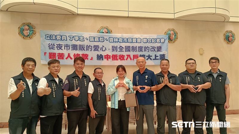 雲林夜市慈愛會長年幫助台灣弱勢或無名屍甚至外籍移工在台過世的喪葬費用,成立至今15年,已幫助弱勢高達3.2億元。(圖/受訪者提供)