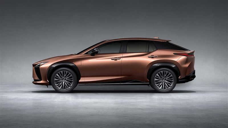 Lexus RZ配備互動式手動駕駛系統。（圖／翻攝Lexus）