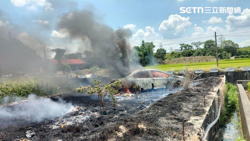 新／火吞空地白車　駕駛座驚見1炭化焦屍