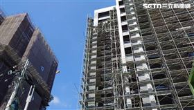 台中南區工地，福田街，拆除，鷹架倒塌　工人13樓墜落，2死2傷，(圖／翻攝畫面)