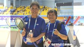 ▲71歲台灣羽球退役名將林說23日在2025雙北世壯運羽球女雙70+賽事中，與相識超過50年的搭檔楊繼美直落二擊敗對手，收下女雙金牌。（圖／記者蔡厚瑄攝影）