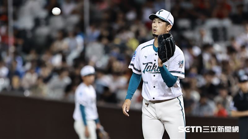 台鋼雄鷹投手吉田一將。（圖／記者劉彥池攝影）