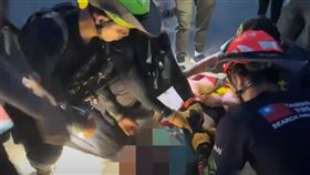 台南男子外出失聯，搜救人員於河床發現他。（圖／翻攝畫面）