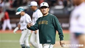 ▲中職36年例行賽，台鋼雄鷹總教練洪一中。（圖／記者劉彥池攝影）