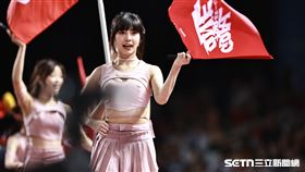 ▲小龍女霖霖現身應援。（圖／記者劉彥池攝影）