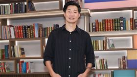 新任駐芬蘭大使林昶佐接受三立新聞《話時代人物》主持人鄭弘儀專訪