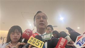 ▲朱立倫出席「2025青年國家安全論壇開幕式」前受訪。（圖／記者蘇晏男攝影）