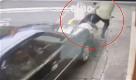 南投50歲伯暴衝撞！騎士「神跳車」逃死劫