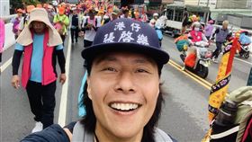 ▲港星張啟樂分享自己在台灣考駕照一次就過。（圖／翻攝自港仔張啟樂的臺灣生活臉書）

