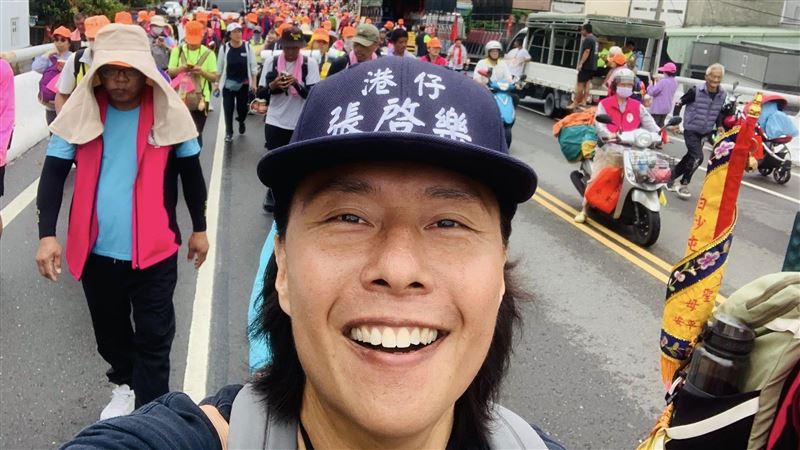 78歲翁無照撞8人喊駕照太難考　港星氣炸