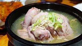 ▲濟公聖誕可以拜雞肉和美酒。（圖／寶島神很大）