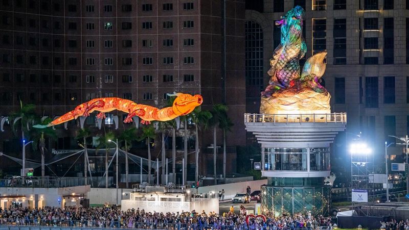 高雄龍舟嘉年華將登場　愛河畔越夜越熱鬧