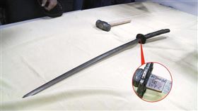 凶手辯稱遭刻有「南京之役殺107人」軍刀的刀下冤魂附身犯案。（東森新聞提供）