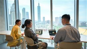 ▲星宇航空總部進駐大巨蛋圈，內部裝潢曝光。（圖／星宇航空提供）