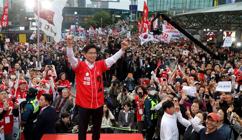 國民力量黨候選人金文洙自選戰開打,支持率逐漸微幅上升。(圖/翻攝自金文洙臉書)