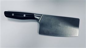 袁男所拿的菜刀。（圖／翻攝畫面）